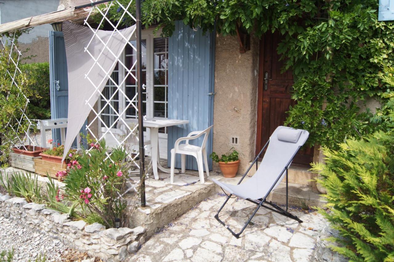 Logement atypique et cosy avec petit déjeuner, 2 nuits minimum Saint-Étienne-les-Orgues Esterno foto