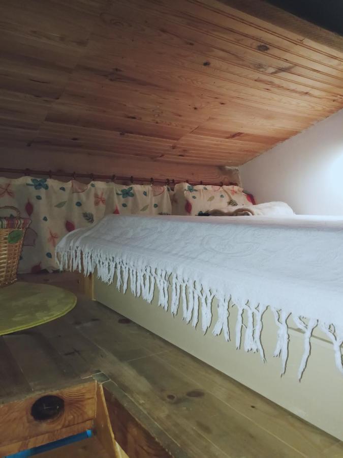 Logement atypique et cosy avec petit déjeuner, 2 nuits minimum Saint-Étienne-les-Orgues Esterno foto