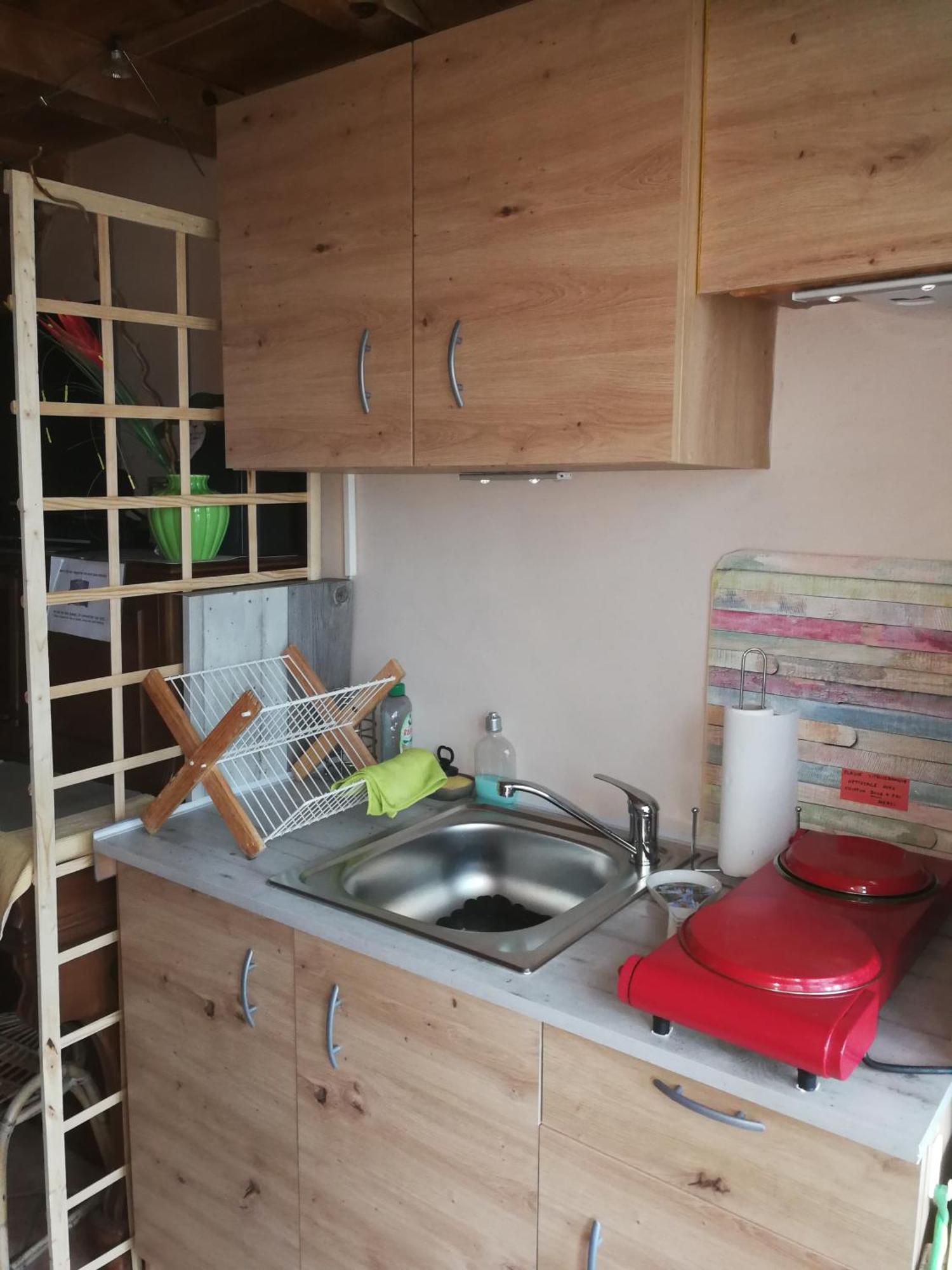 Logement atypique et cosy avec petit déjeuner, 2 nuits minimum Saint-Étienne-les-Orgues Esterno foto